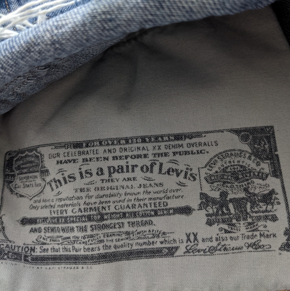 Vintage Levi's 501 Distressed Shorts Size 31W - Picture 3 of 6